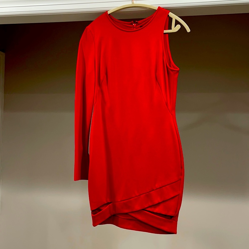 Black Halo - Red one-sleeve dress